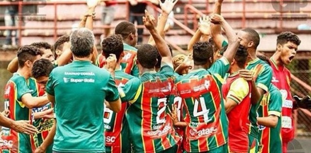 Jogadores tricolores comemoraram bastante a classificação