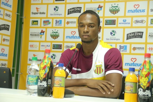 Luiz Otávio vai defender o Sampaio por mais uma temporada