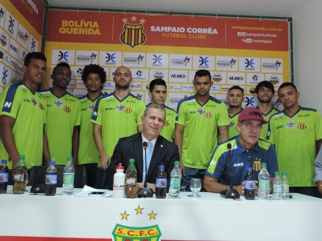 Novos jogadores foram apresentados pelo presidente Sergio Frota