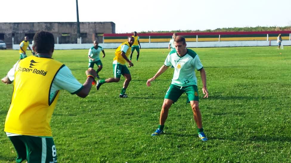 Santos cria novos mascotes para atrair torcida infantil