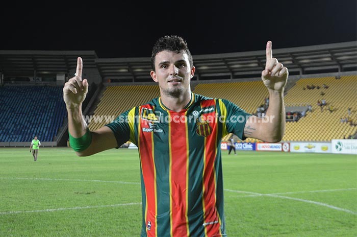 Jogador E Goleiros De Futebol Durante O Tiroteio Da Pena Imagem de