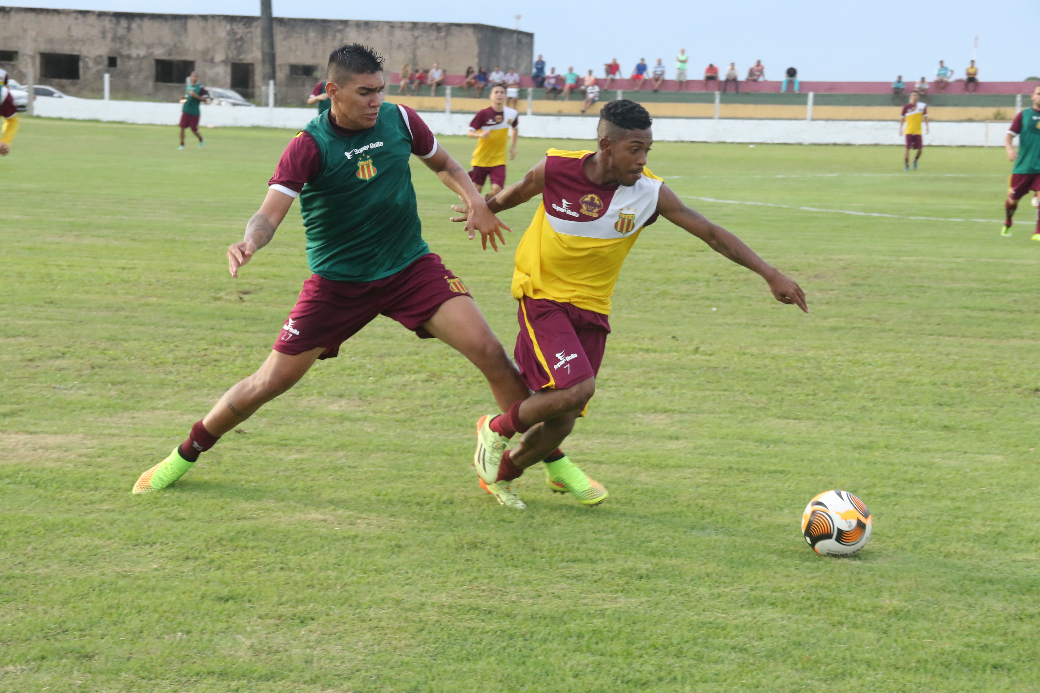 Jogo De Futebol Grande Completo Dois Modos Gol Bomba E Bola - DM