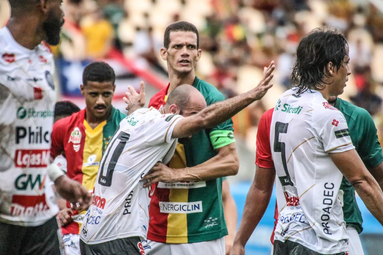 CRB entra em campo hoje com cobrança da sua torcida para vencer; chega de  empates em casa!