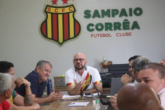 Chapa reeleita