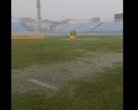 Gramado do Nhozinho Santos ficou completamente alagado (Foto: Reprodução)