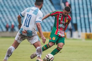 Tricolor batalhou muito, mas ficou no empate com o Maracanã-CE (Foto: Larissa Moraes)