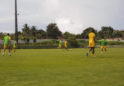 Sampaio está preparado para o clássico (Foto: Larissa Moraes)