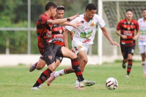 Sampaio lutou muito, mas não conseguiu reverter o placar (Foto: Ronald Felipe)